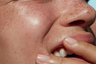 4 Amazing Benefits of Ayurvedic Tongue Scraping